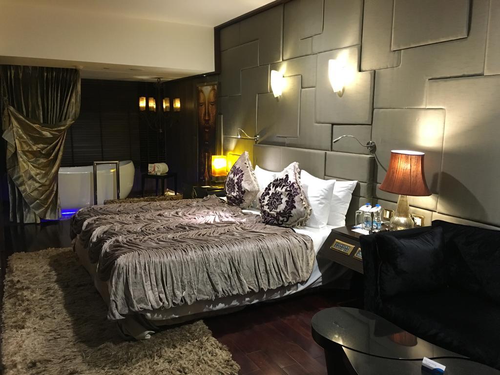 Radisson Blu Hotel Rudrapur Esterno foto