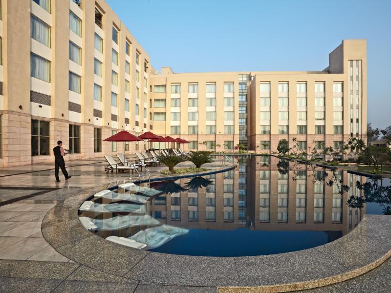Radisson Blu Hotel Rudrapur Esterno foto